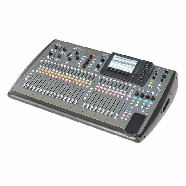 Imagem de Mesa de Mistura Behringer X32